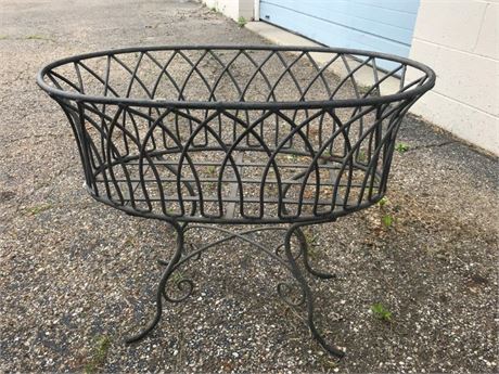 Metal Pedestal Planter