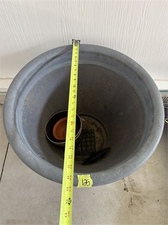 Large Flowerpot