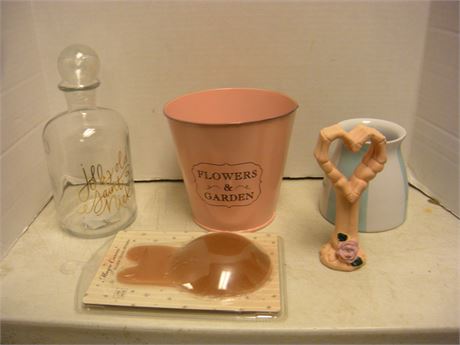 Flat Of Various Items
