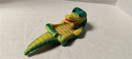 Vintage Gaylord Gator Soap Dish