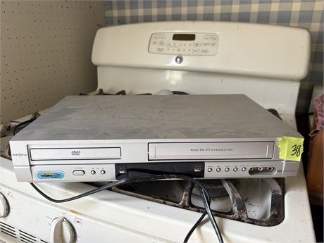 VHS / DVD Player