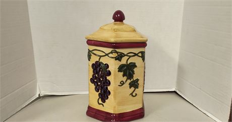 Decorative Vase With A Lid