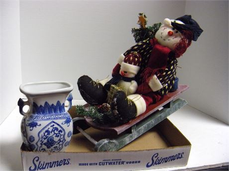 Blue Decorative Vasde & Snowman Decoration