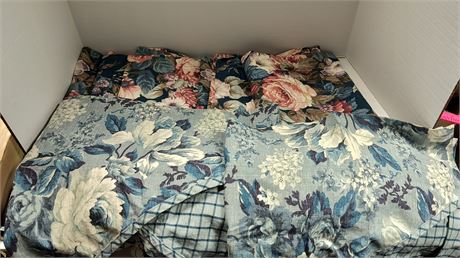 Lot Of Linens