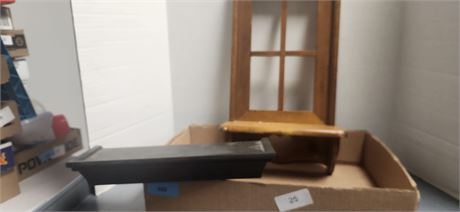 2 small shelves