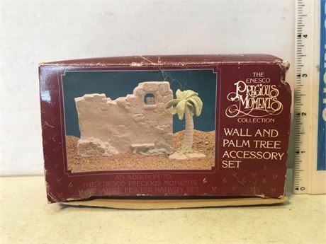 Precious Moments Pewter Wall and Palm Tree Accessory Set