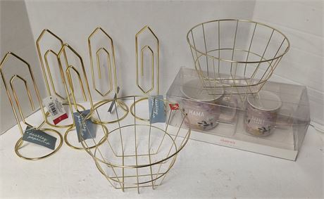 Desktop Paperclip Decor & Claire's Mom & Mini Mug Set
