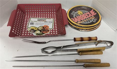 Cuisanart Non Stick 11x11 Grill Wok & Grilling Tools & BBQ Paper Plates