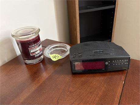 Clock Radio, Candle