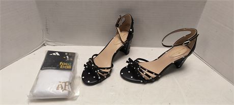 Bandolino Women's Shoes. Size 5M & Football Socks. Size Small