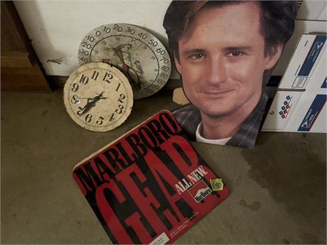 Signs, Clocks