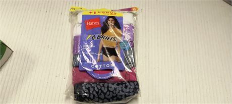 Hanes Women's Briefs. Size 6