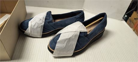 Clarks 12W new shoes