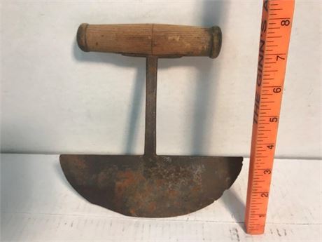 Vintage Dough/Noodle Cutter