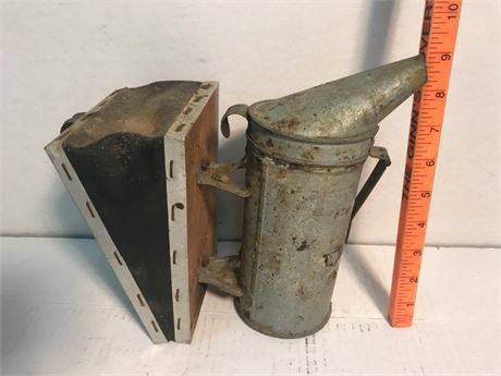 Vintage A.I. Root Company Bee Smoker