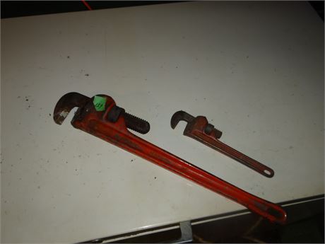 2 Ridged Pipe Wrenches