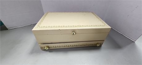 Vintage Empty Jewelry Box