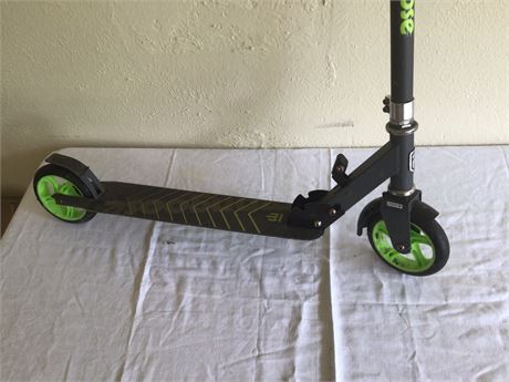 Mongoose Scooter