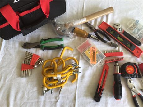 All in one tool pouch with tools