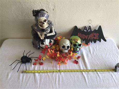 Halloween Skulls