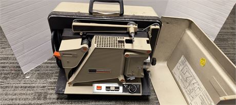 Singer Graflex Insta Load 16 Projector