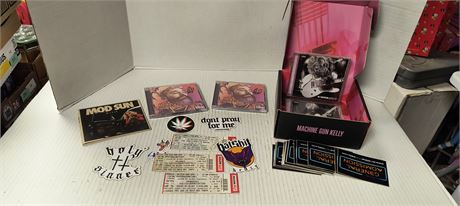 Machine Gun Kelly CD & Various Music Artist Memorabilia