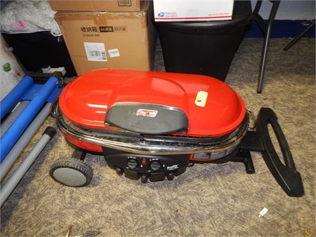Coleman Portable Road Trip Grill. Needs Cleaned