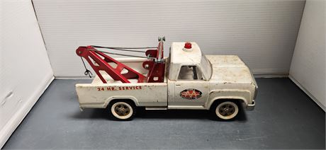 Vintage Tonka Metal Wrecker Tow Truck