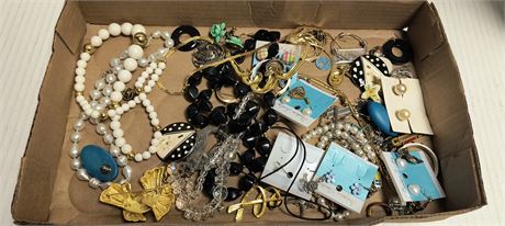 Lot Of Jewelry