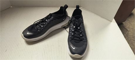 Nike size 9