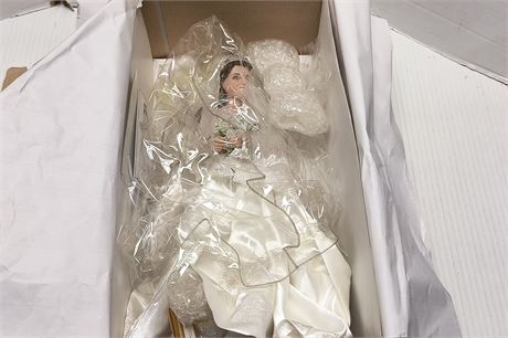 Ashton-Drake Collection Princess Catherine Royal Elegance Bride Doll