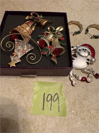 Earings, Pins