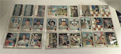 Lot Of Collectible Baseball Cards