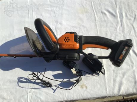 Battery Operated Hedge Trimmers with Charger 20 Volt Works Good