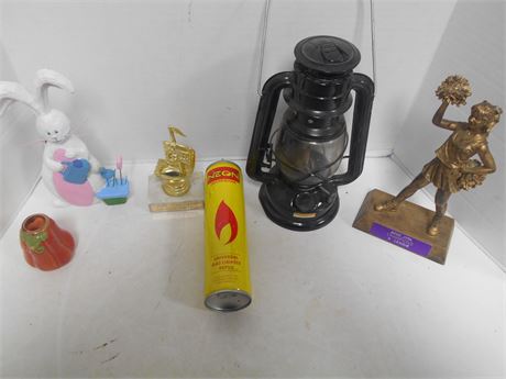 Flat Of Miscellaneous Items