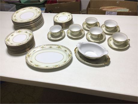 Beautiful Vintage Dining Set. - Made in Japan