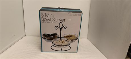 3 Mini Bowl Server With Metal Stand