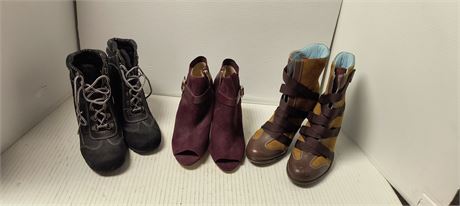 Lot Of Woman's Shoes. Size 7 & 7 1/2