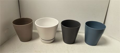 Lot Of Small Flower Pots