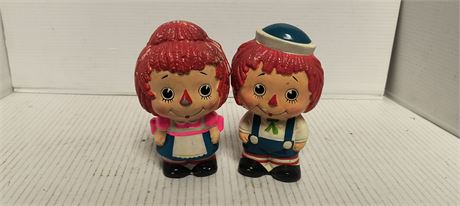 Vintage Raggedy Ann & Andy Banks
