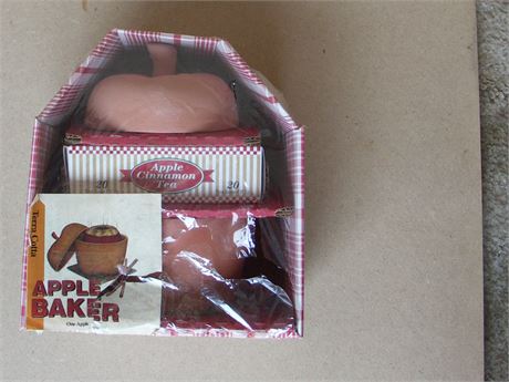 Terra Cotta Apple Baker