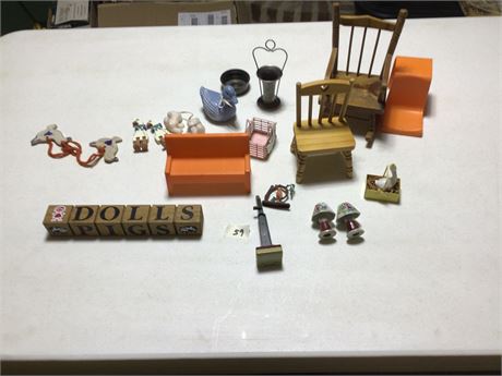 Doll House Furniture (Miscellaneous)