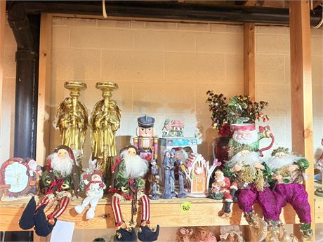 Holiday Decor Shelf Lot