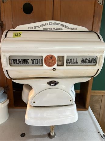 Vintage -The Standard Computing Scale