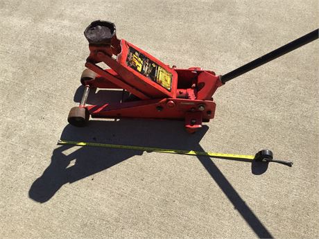 Heavy Duty 3 1/2 Ton Floor Jack - Appears to work