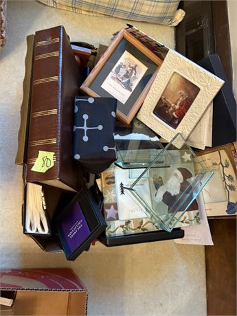 Photo Albums, Picture Frames