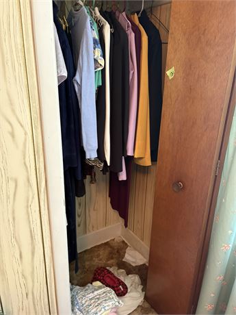 Women's Clothing Lot
