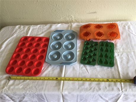 Flexible Donut, Baking, and Chocolate Molds