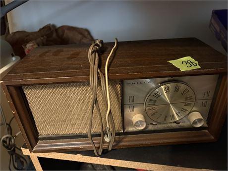 Vintage Philco Clock Radio