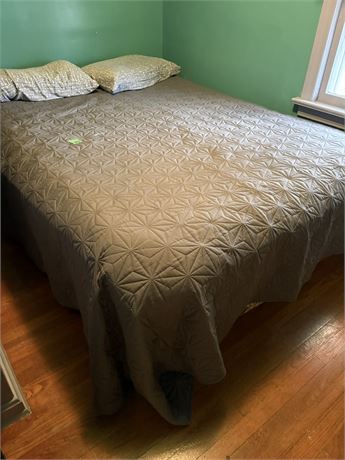 Mattress and Bedframe